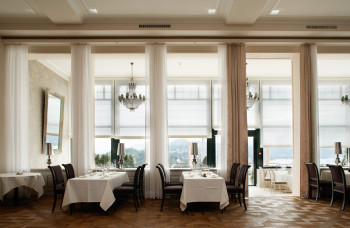 Silent Gliss Electrically Operated Roman Blind Systems image 3